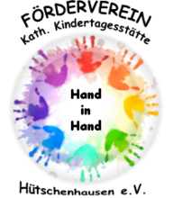 bunte Handabdrücke im Kreis angeordnet wie ein Regenbogen, in der Mitte der Text "Hand in Hand"